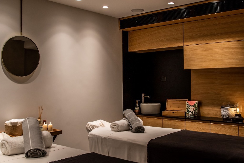 ספא גולדן קראון